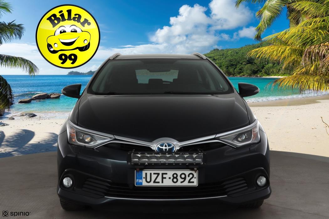 TOYOTA Auris 2016