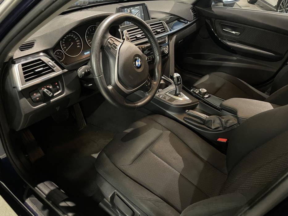 BMW 318 2017
