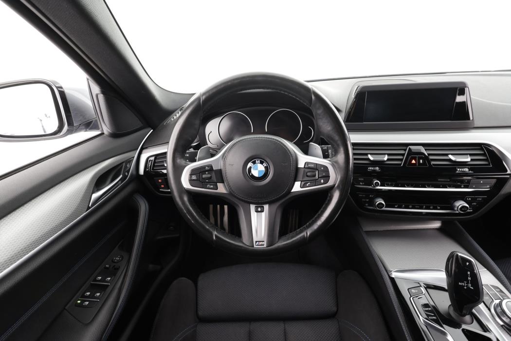 BMW 520 2019