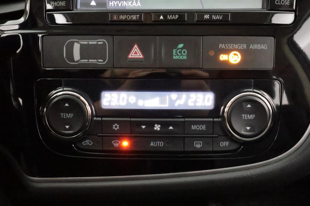 MITSUBISHI Outlander 2016