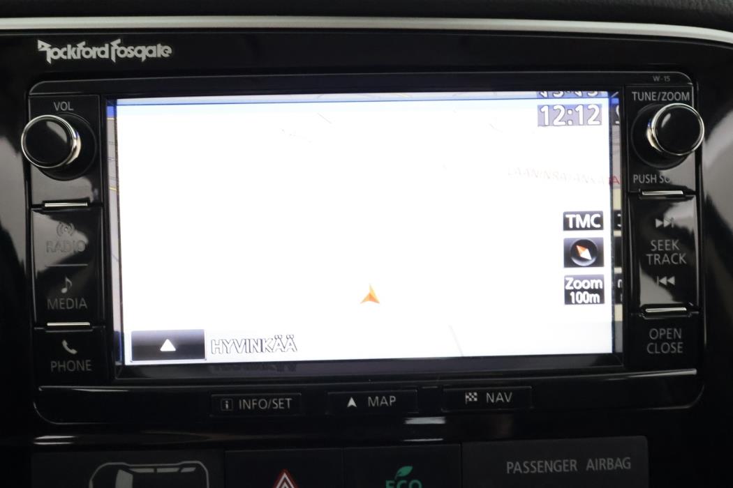 MITSUBISHI Outlander 2016