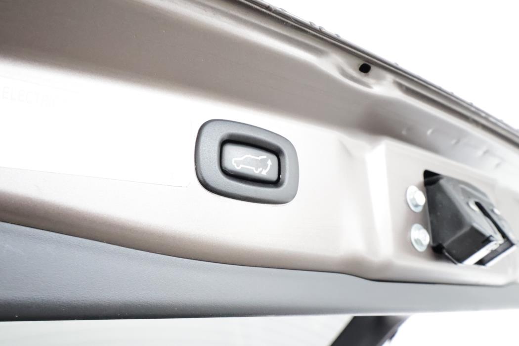 MITSUBISHI Outlander 2016