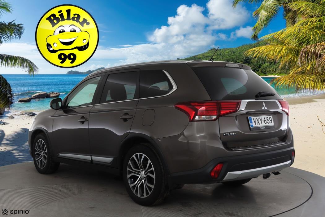 MITSUBISHI Outlander 2016