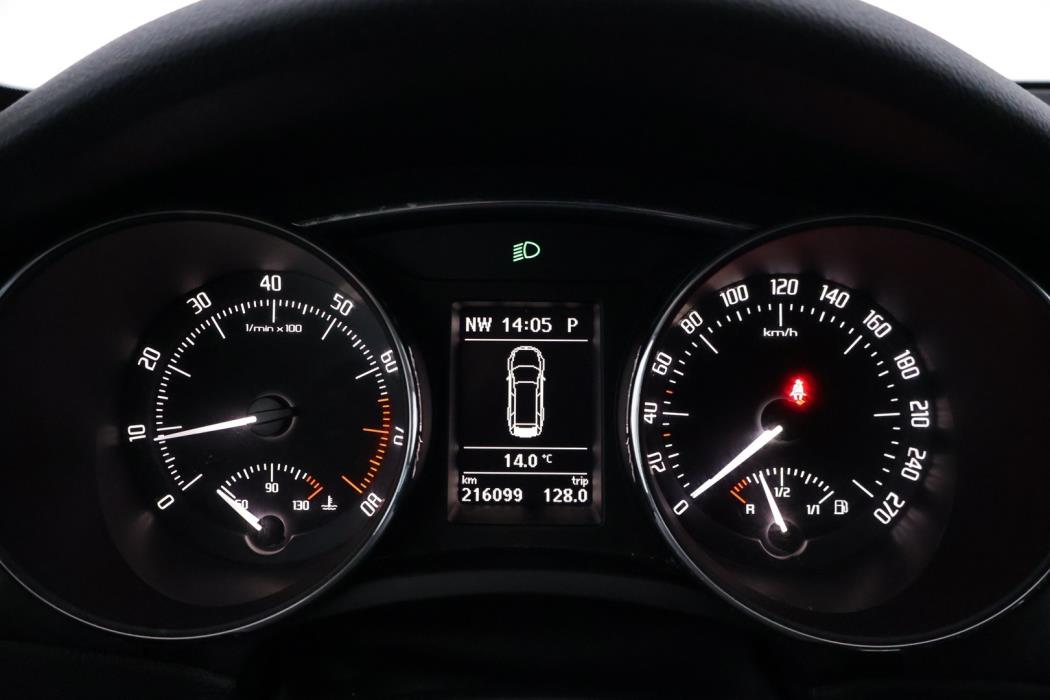 SKODA Superb 2012