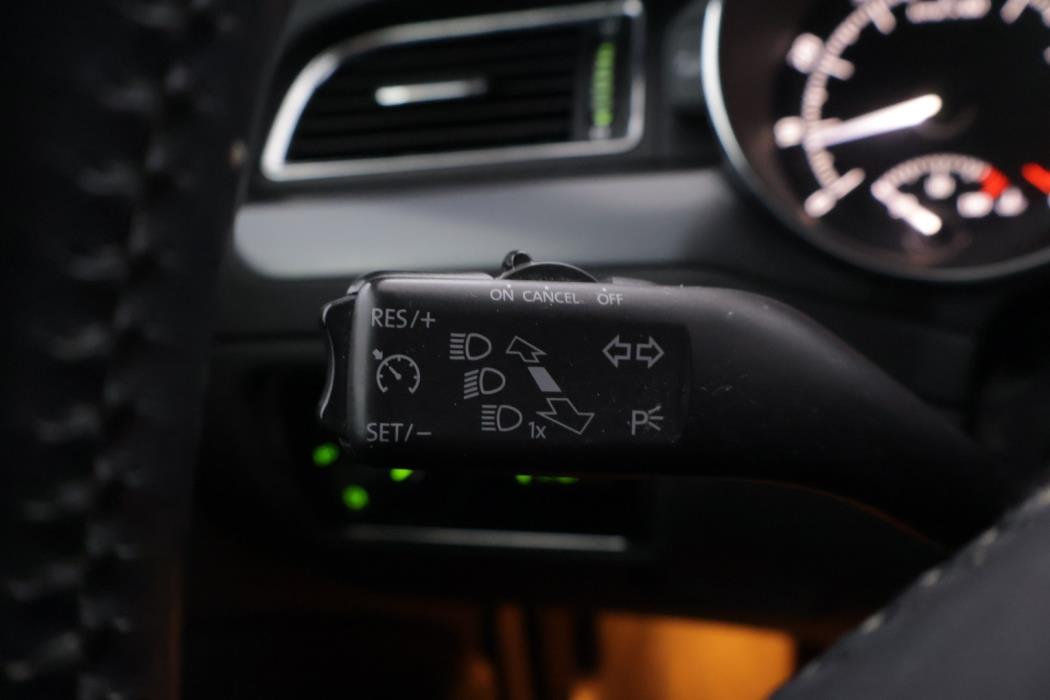 SKODA Superb 2012