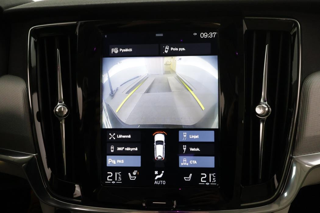 VOLVO V90 Cross Country 2017