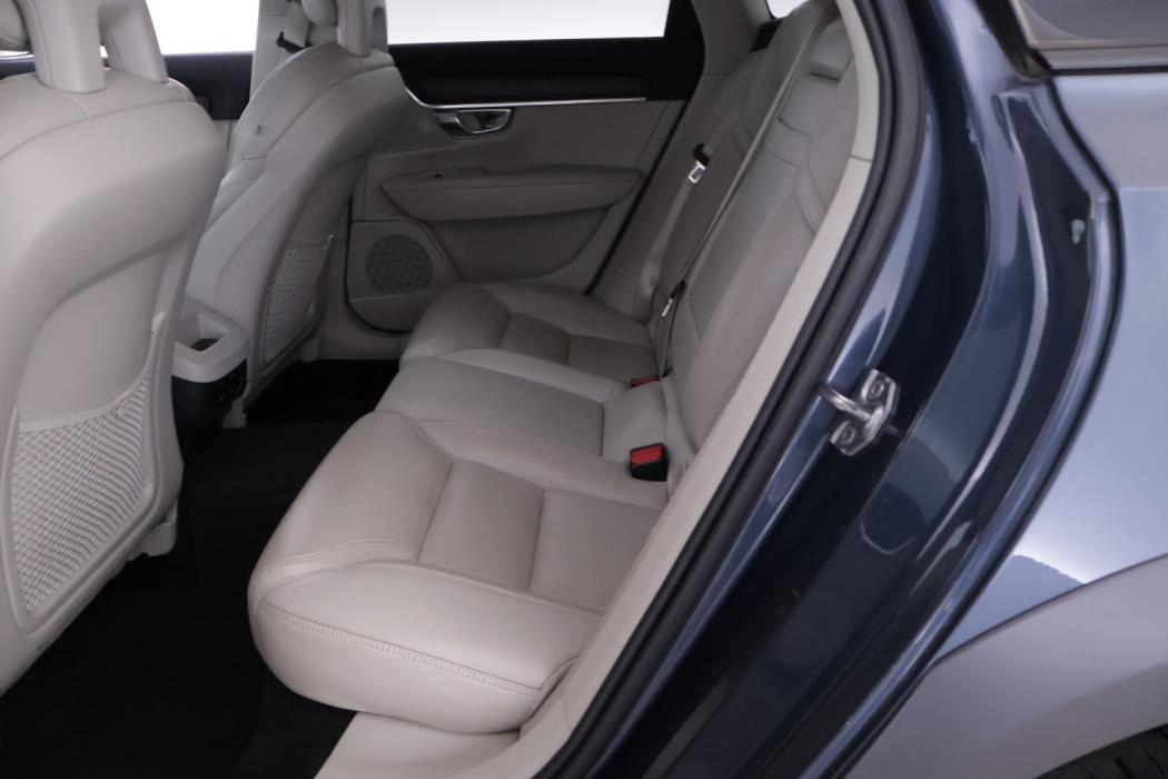 VOLVO V90 Cross Country 2018