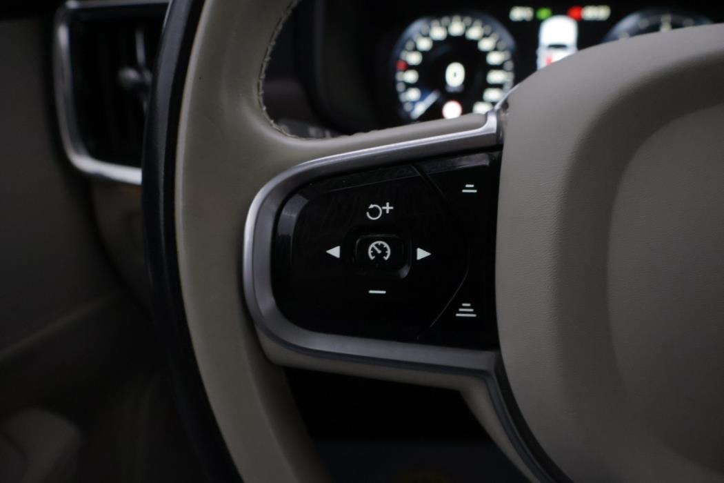 VOLVO V90 Cross Country 2018