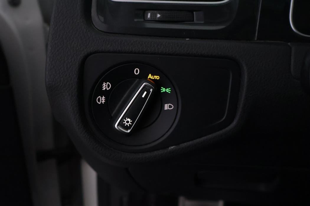 VOLKSWAGEN Golf 2018