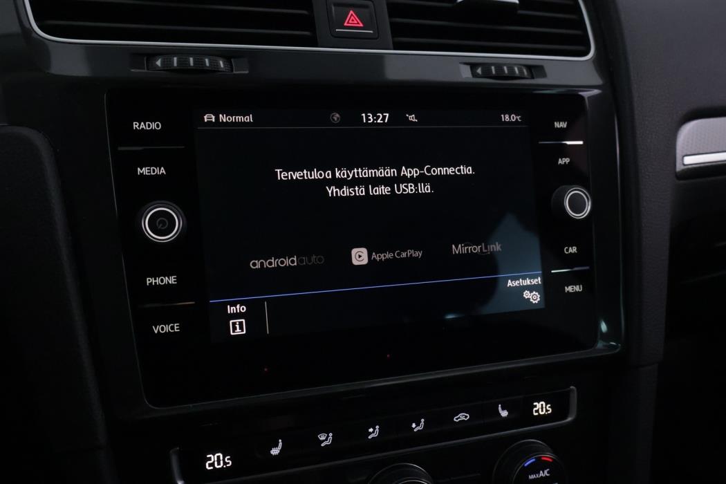 VOLKSWAGEN Golf 2018