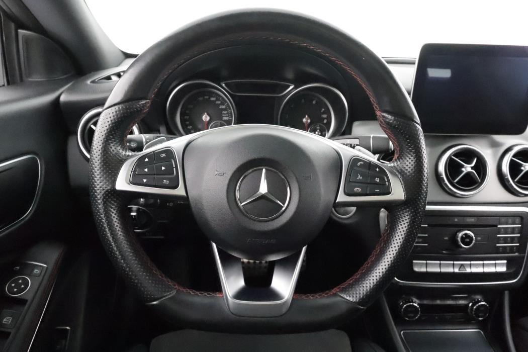 MERCEDES-BENZ CLA 2017