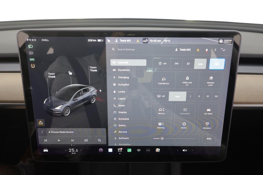 TESLA Model 3 2021