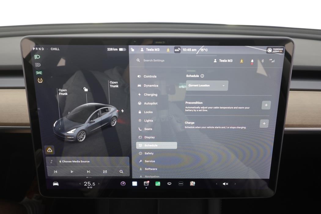TESLA Model 3 2021