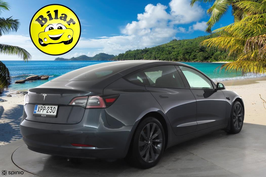 TESLA Model 3 2021