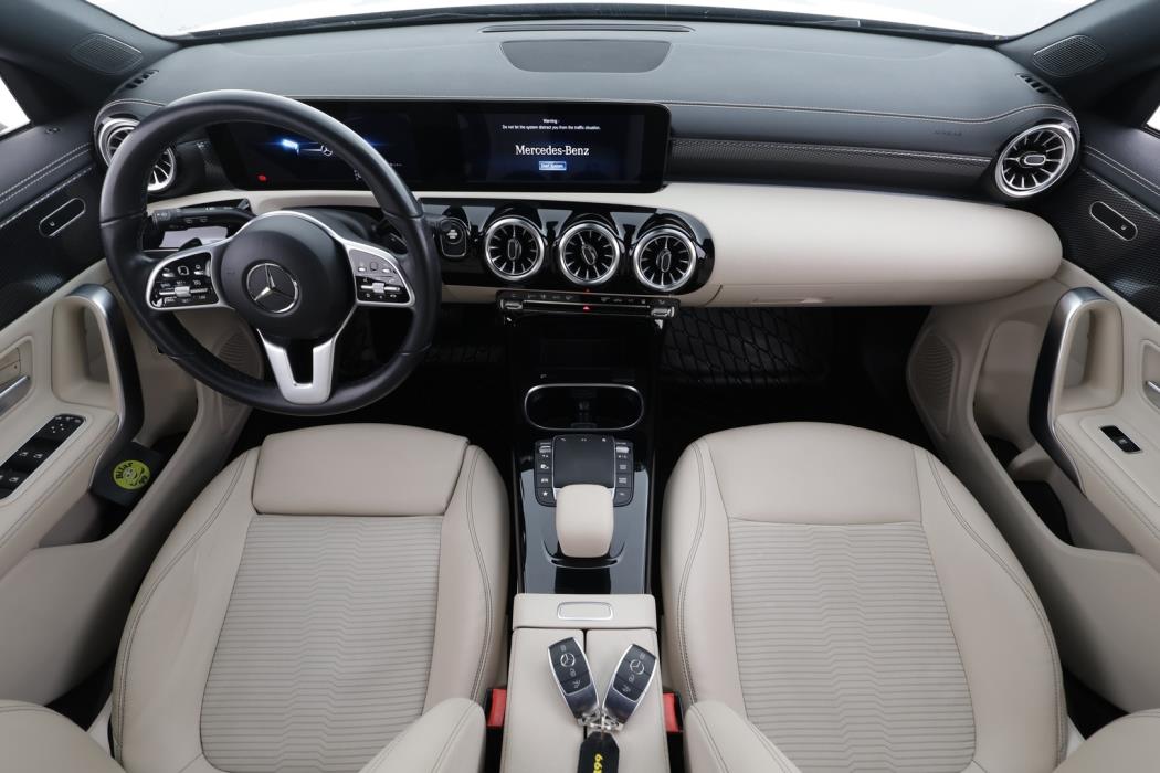 MERCEDES-BENZ CLA 2022