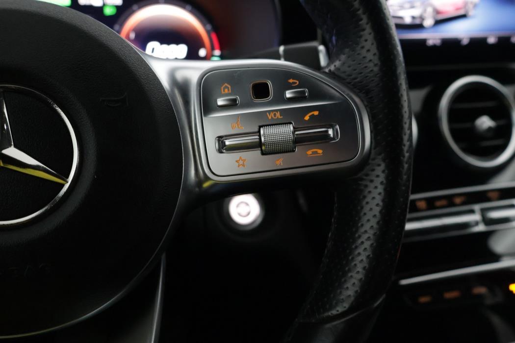 MERCEDES-BENZ C 2020