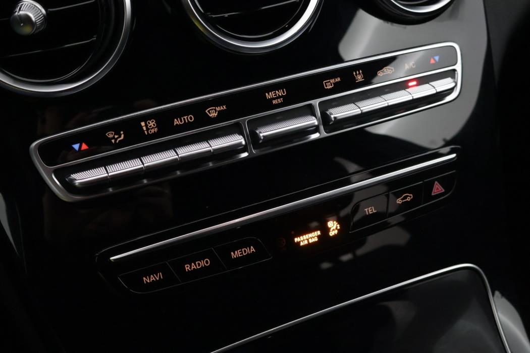 MERCEDES-BENZ C 2020