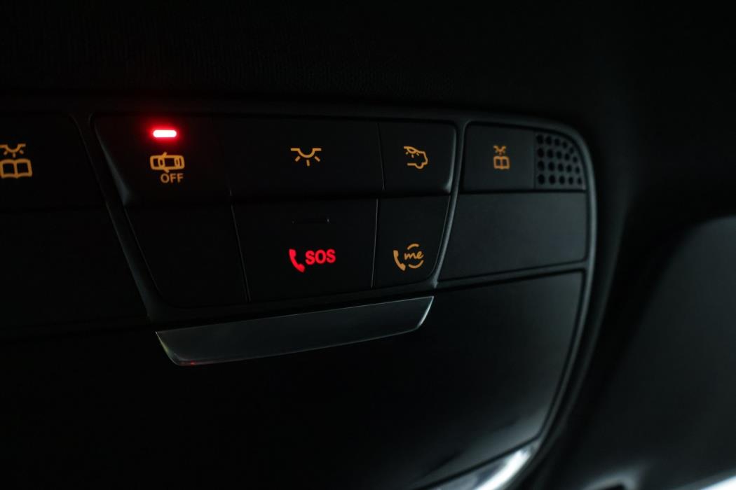 MERCEDES-BENZ C 2020