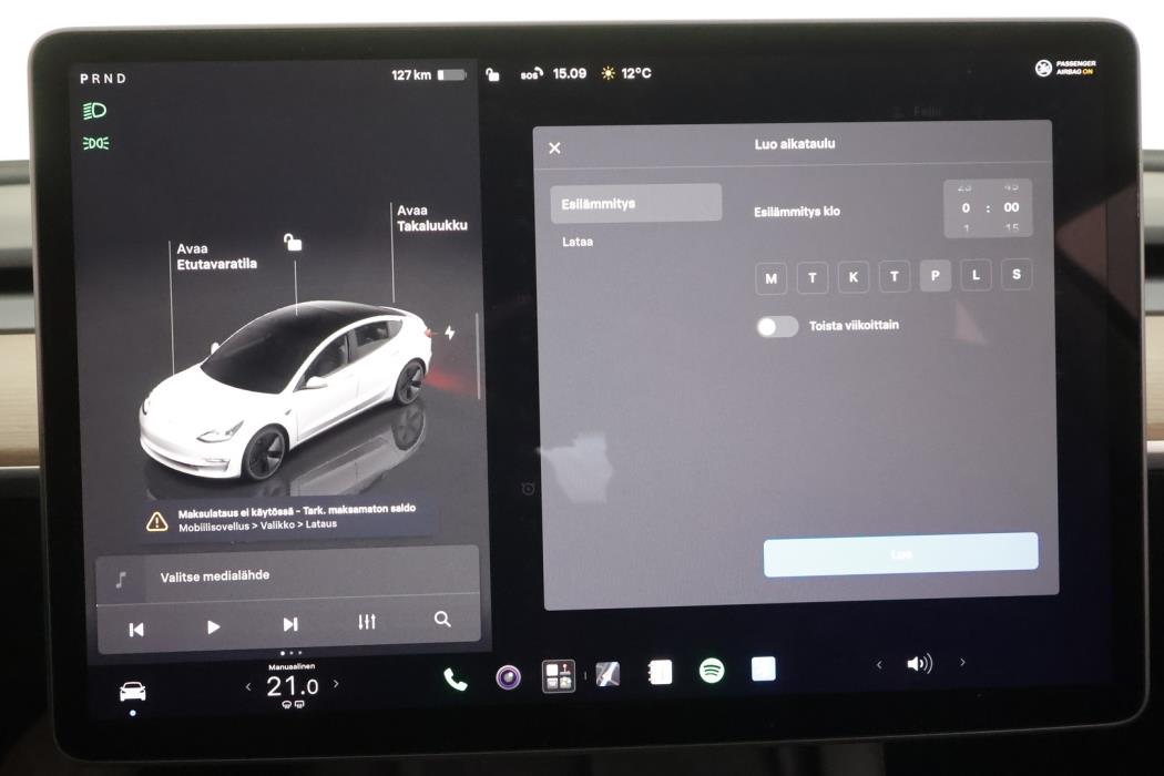 TESLA Model 3 2023