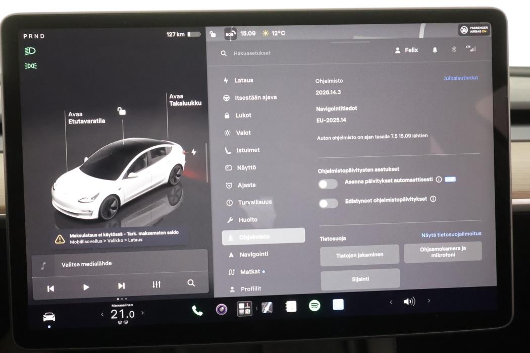 TESLA Model 3 2023
