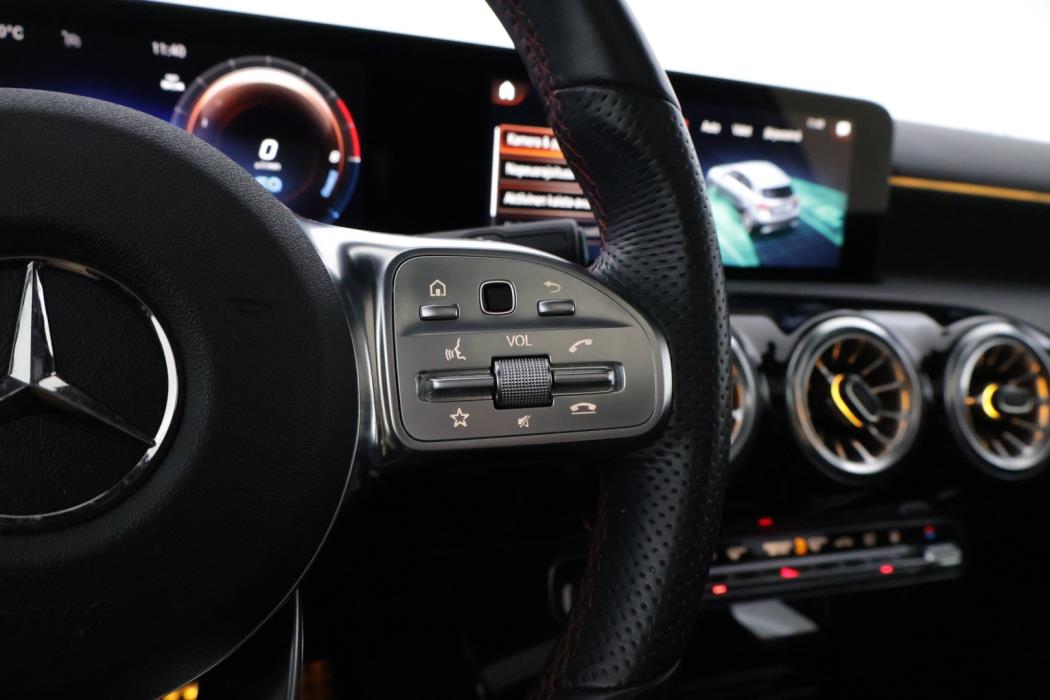 MERCEDES-BENZ A 2023