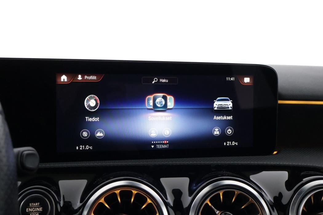 MERCEDES-BENZ A 2023