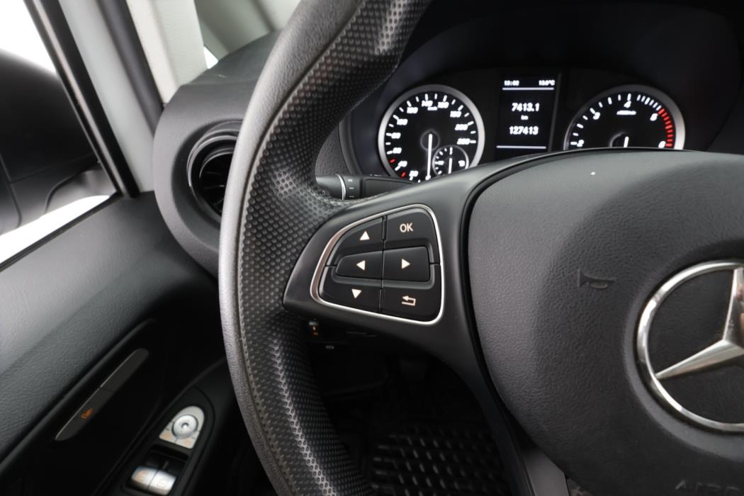 MERCEDES-BENZ Vito 2022
