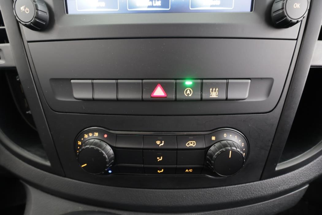 MERCEDES-BENZ Vito 2022