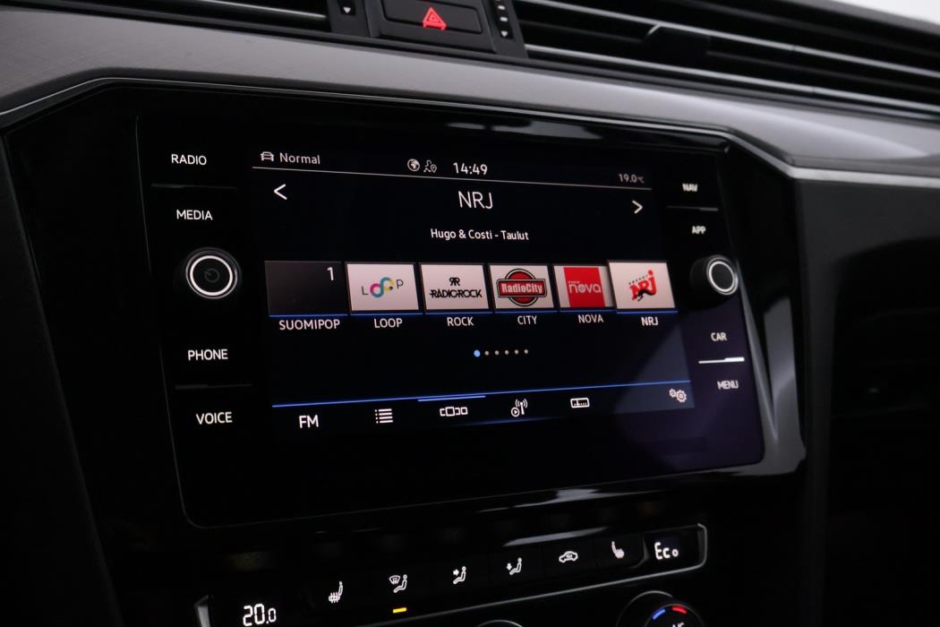 VOLKSWAGEN PASSAT 2020