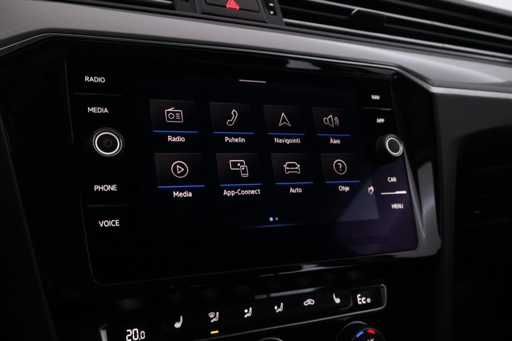 VOLKSWAGEN PASSAT 2020