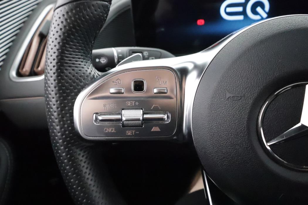MERCEDES-BENZ EQC 2021