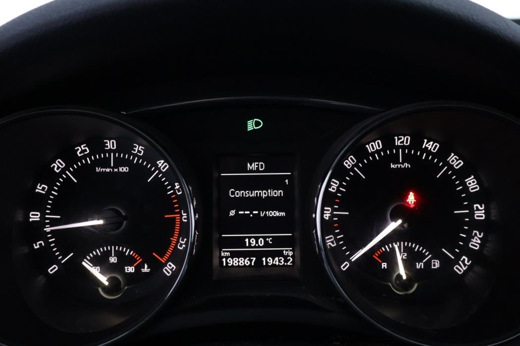 SKODA Superb 2011