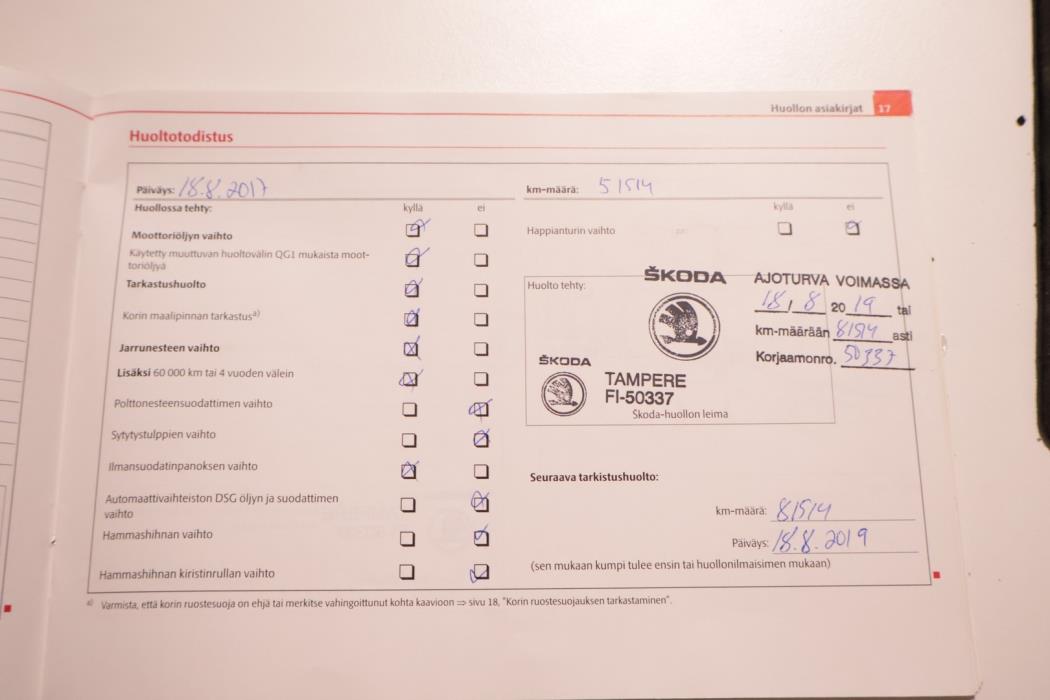 SKODA Superb 2011
