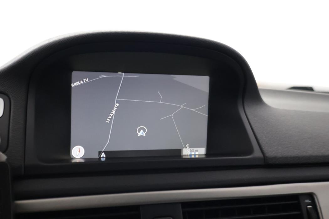 VOLVO V70 2012