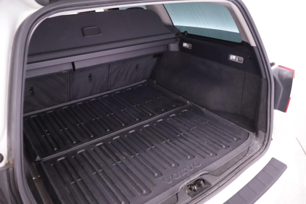 VOLVO V70 2012