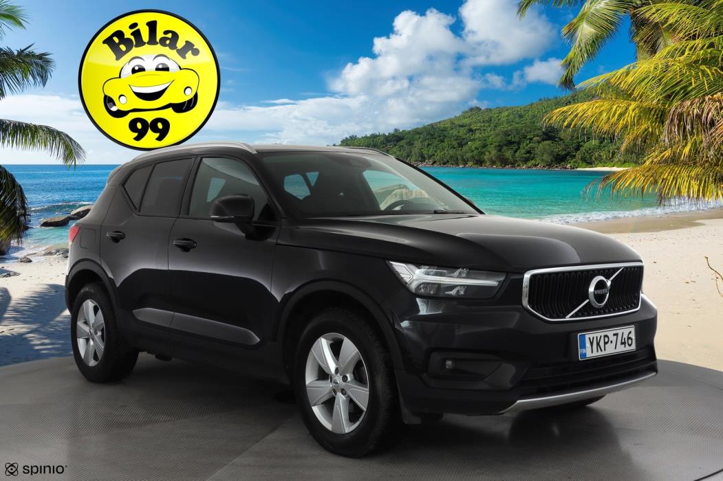 VOLVO XC40 2021