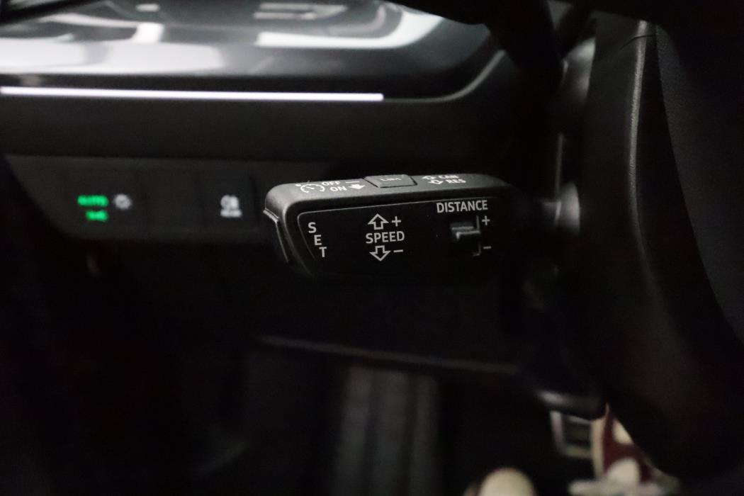AUDI Q4 e-tron 2022