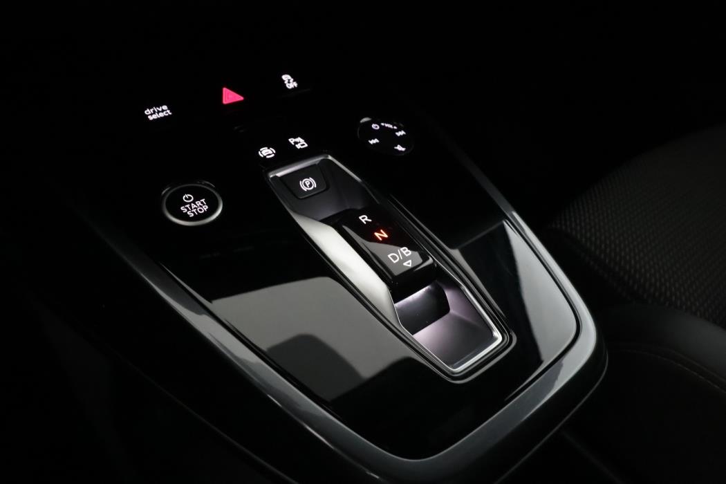 AUDI Q4 e-tron 2022