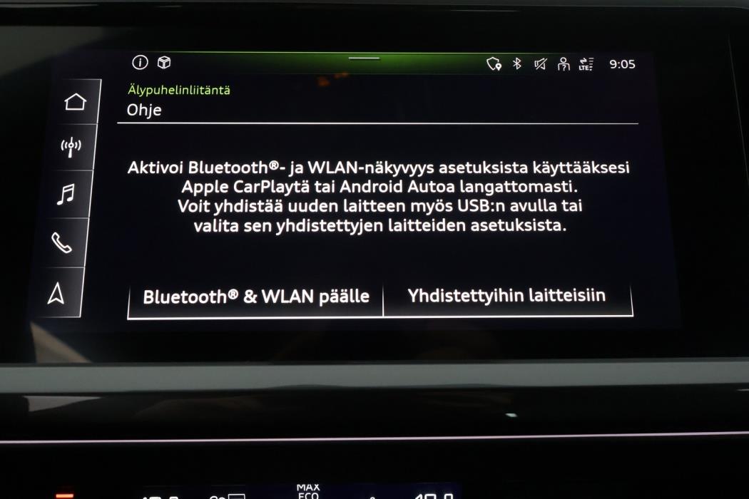 AUDI Q4 e-tron 2022