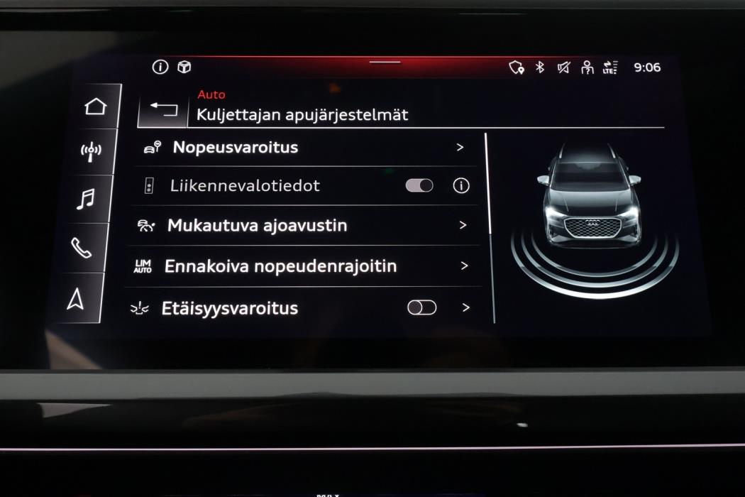 AUDI Q4 e-tron 2022
