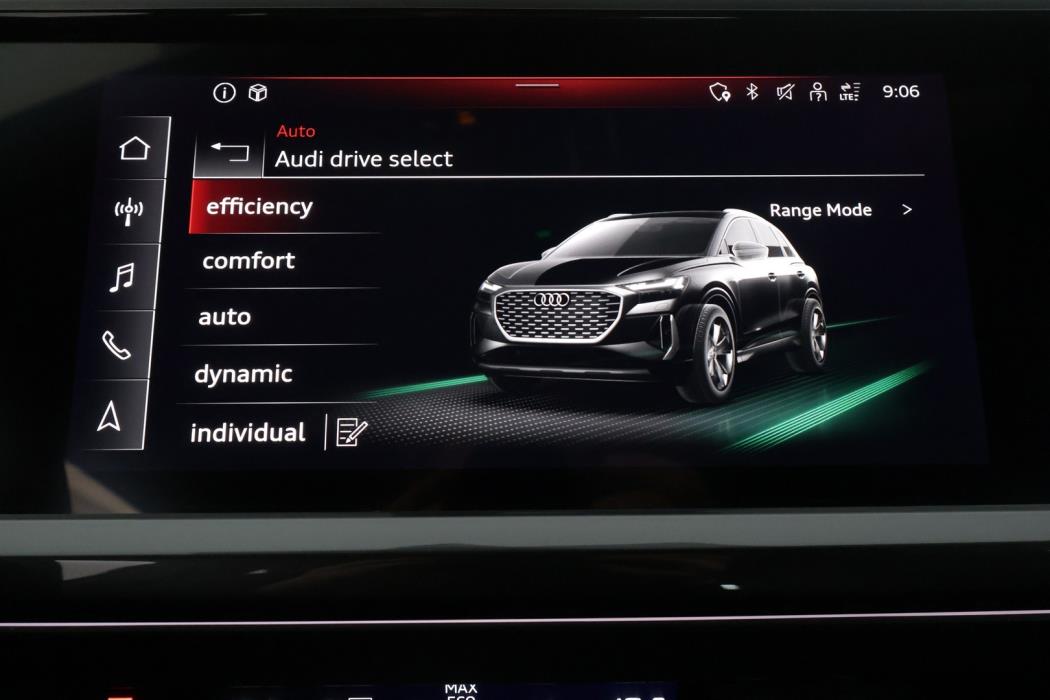 AUDI Q4 e-tron 2022