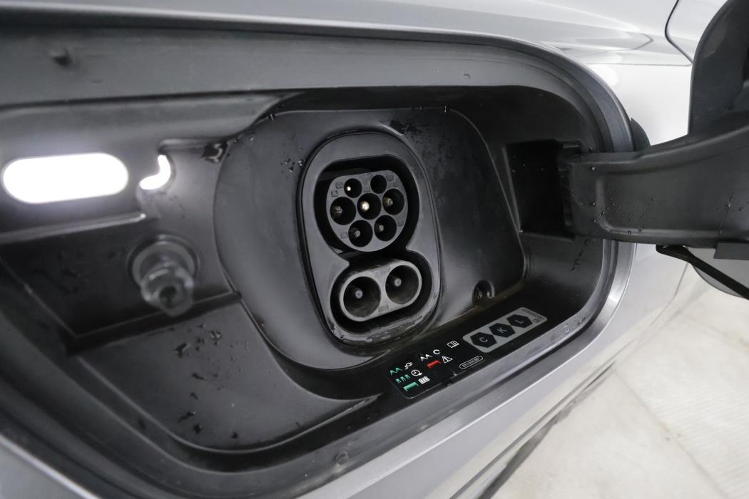 AUDI Q4 e-tron 2022