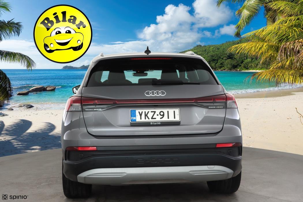 AUDI Q4 e-tron 2022