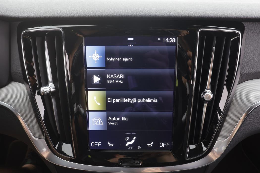 VOLVO V60 2022