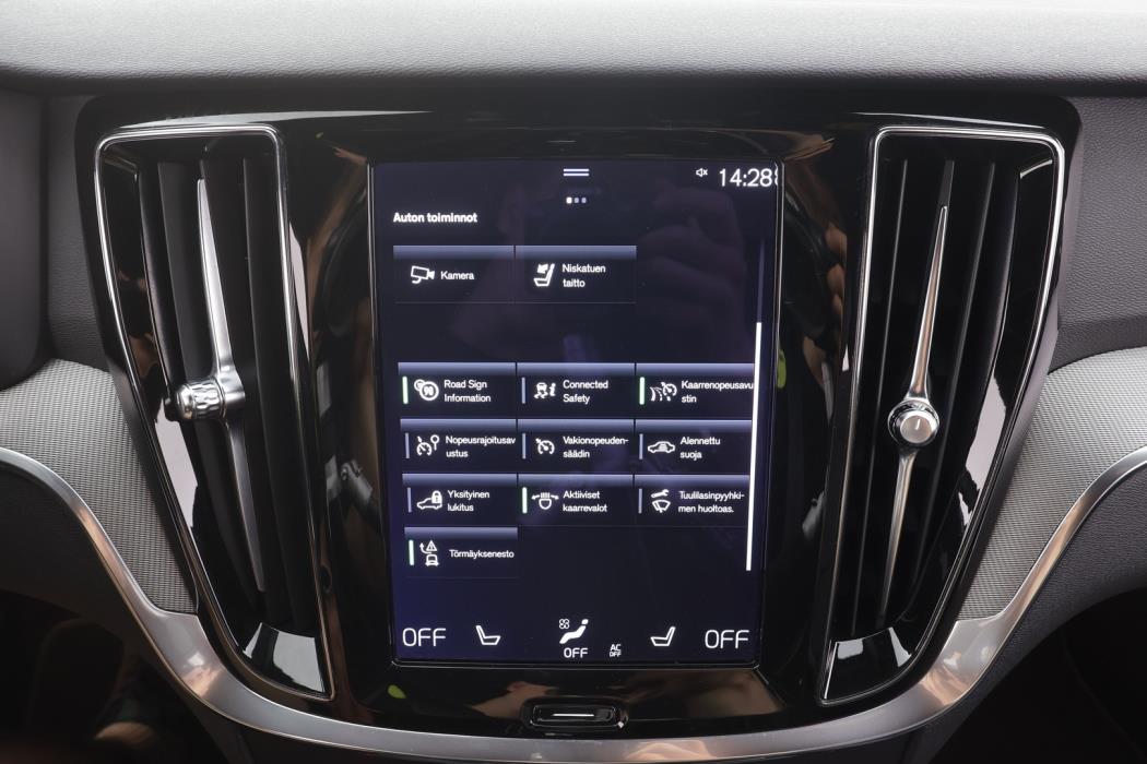 VOLVO V60 2022