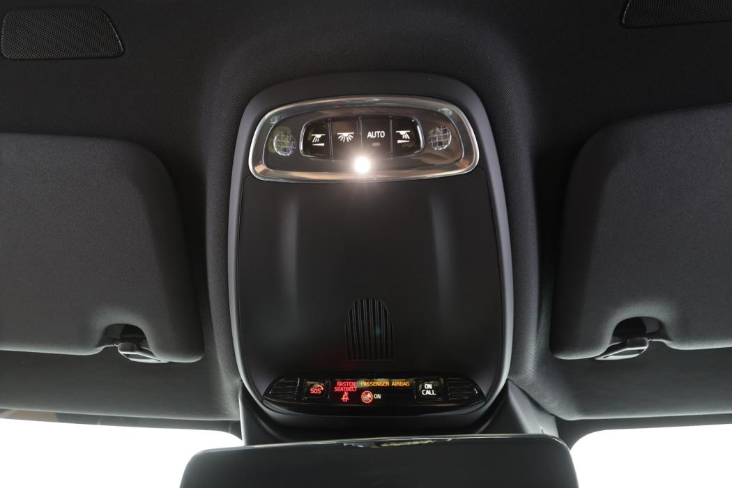 VOLVO V60 2022