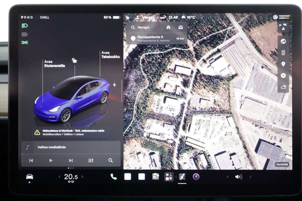TESLA Model 3 2022