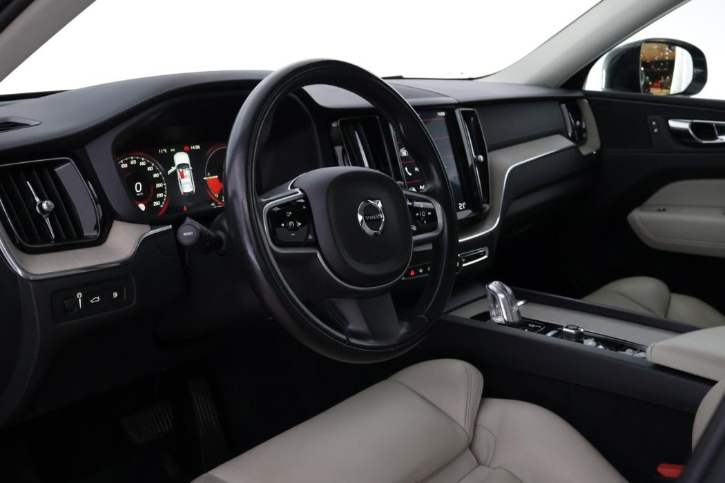 VOLVO XC60 2019
