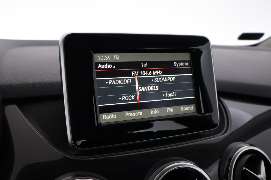 MERCEDES-BENZ B 2013