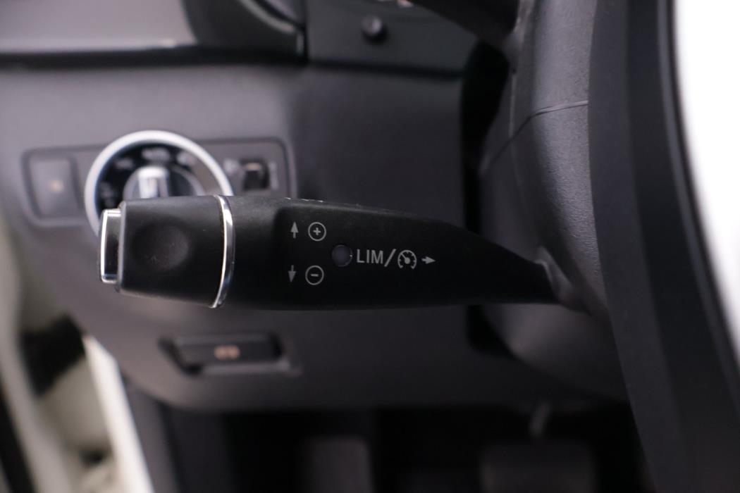 MERCEDES-BENZ B 2013
